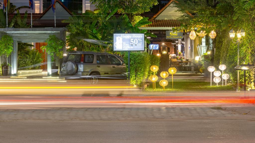 Silk D'Angkor Boutique Hotel Ciudad de Siem Riep Exterior foto