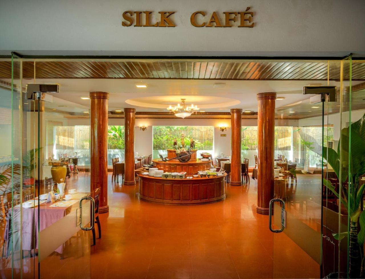 Silk D'Angkor Boutique Hotel Ciudad de Siem Riep Exterior foto