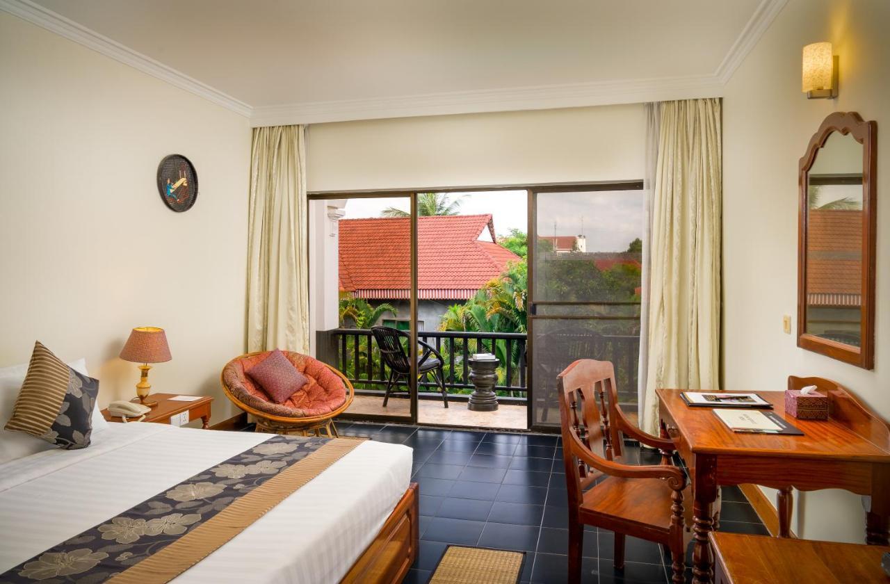 Silk D'Angkor Boutique Hotel Ciudad de Siem Riep Exterior foto
