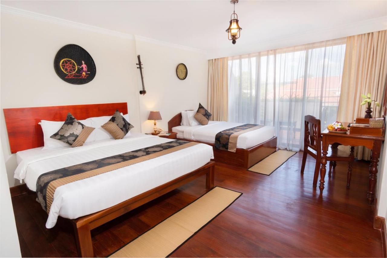 Silk D'Angkor Boutique Hotel Ciudad de Siem Riep Exterior foto